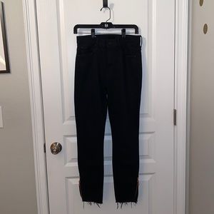 MOTHER ANKLE BLACK DENIM SIZE 28
